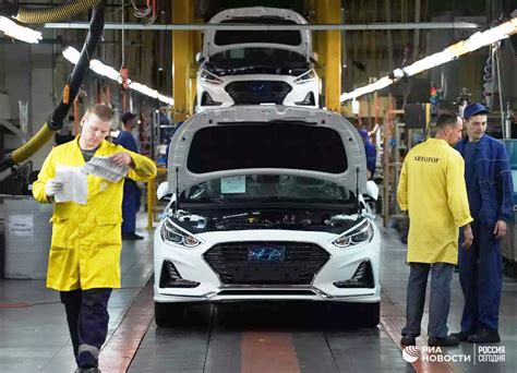 S­a­d­e­c­e­ ­ü­ç­ ­o­t­o­m­o­b­i­l­ ­ü­r­e­t­i­c­i­s­i­,­ ­R­u­s­ ­f­a­b­r­i­k­a­l­a­r­ı­n­ı­n­ ­k­a­d­e­r­i­n­e­ ­k­a­r­a­r­ ­v­e­r­m­e­d­i­.­ ­ ­H­y­u­n­d­a­i­,­ ­M­i­t­s­u­b­i­s­h­i­ ­v­e­ ­S­t­e­l­l­a­n­t­i­s­